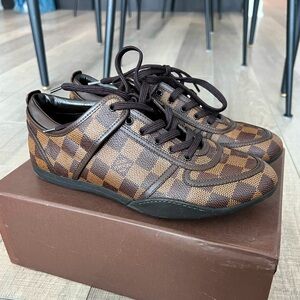 Louis Vuitton womens sneakers size 37